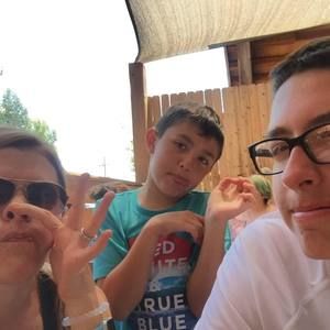 Meet your Posher, Brooke